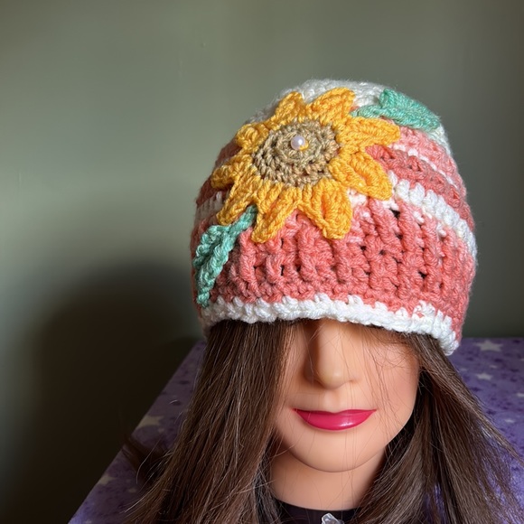 Crochet flower beanie medium soft mandala acrylic yarn new - Picture 7 of 9